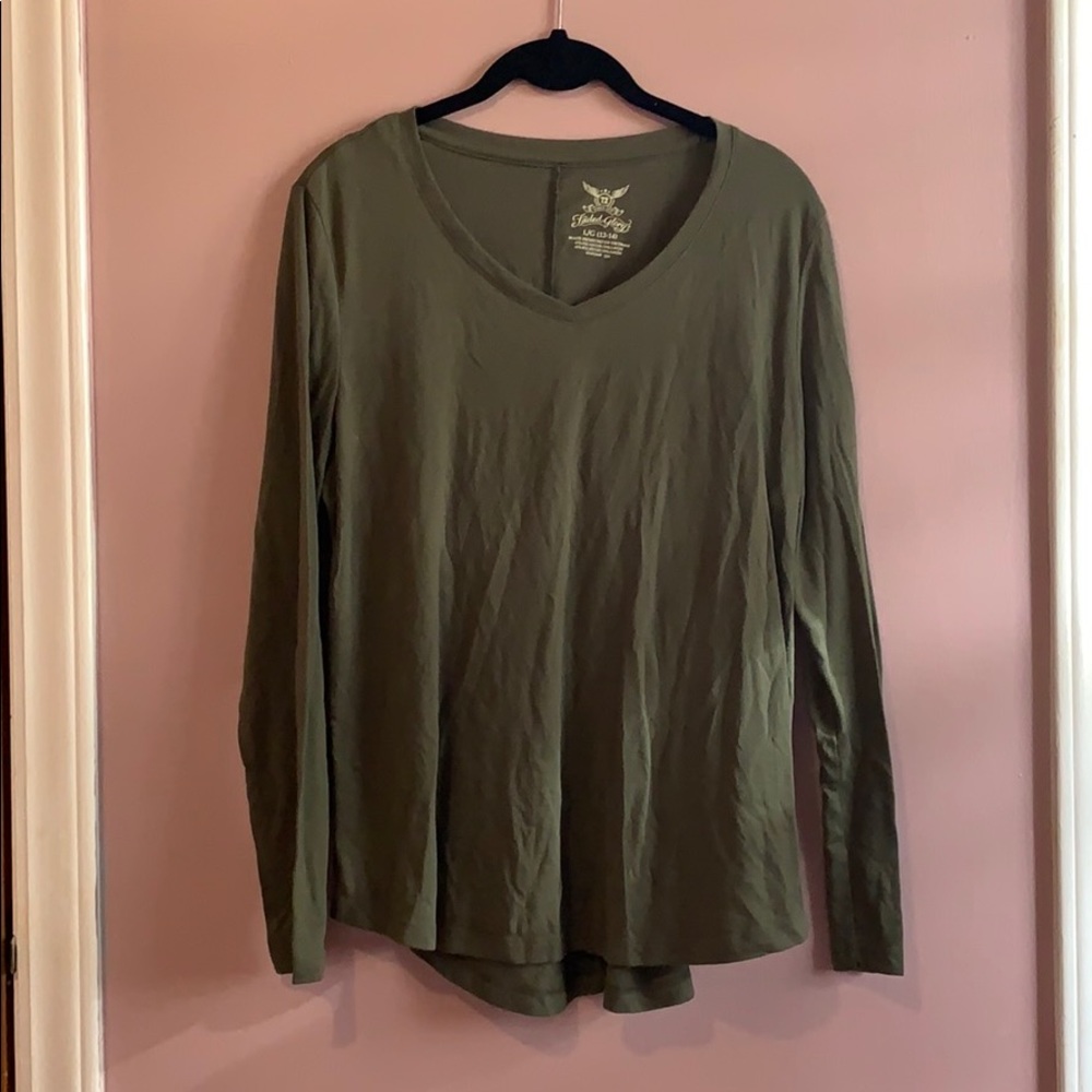 Green shirt